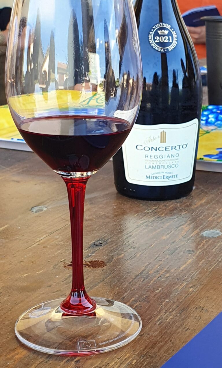 蘭布斯珂Lambrusco