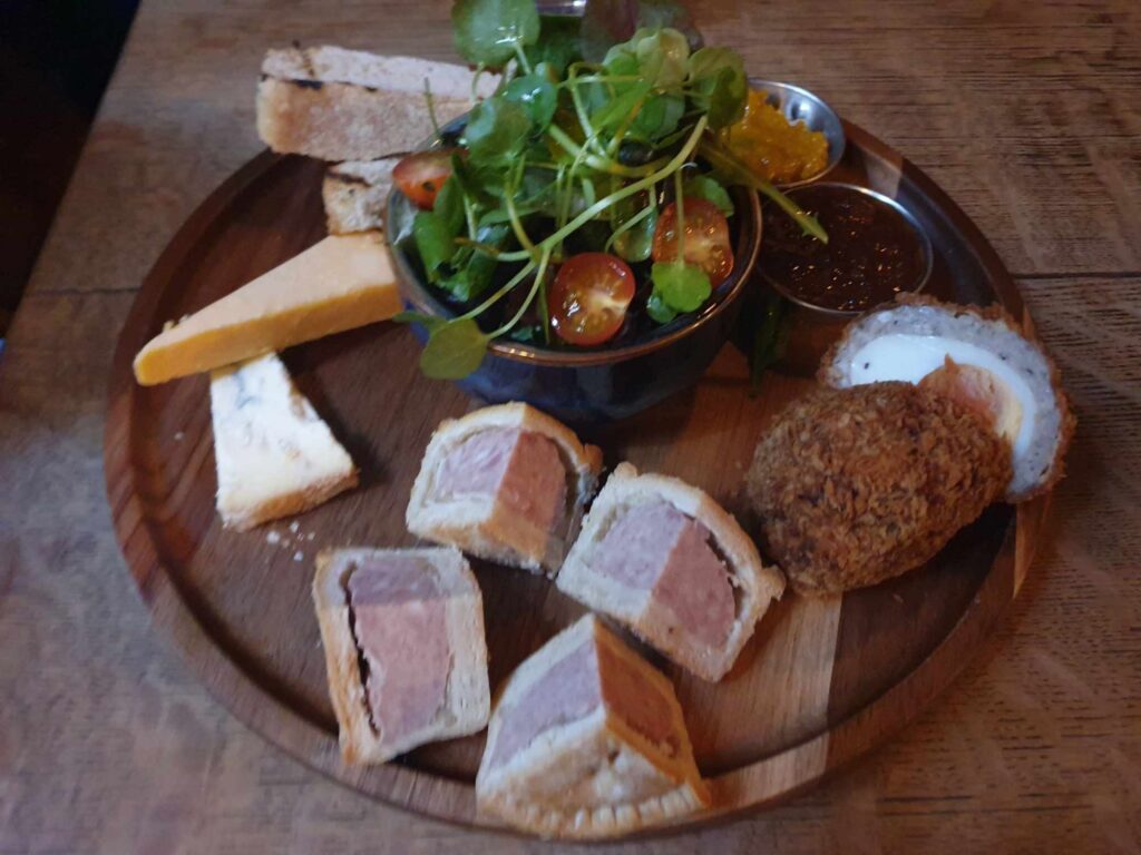 Ploughman's lunch